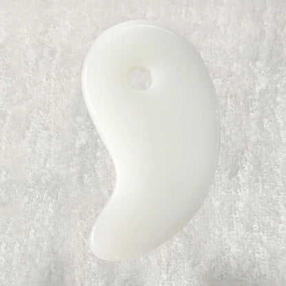 Planche Gua Sha Résine Jade Rose – Masseur Visage, Cou & Corps